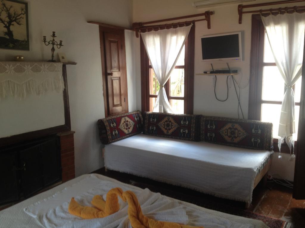 Maison d'hôtes Salkim Konak Ve Agac Evler à Selçuk Chambre photo